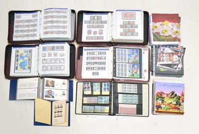 Lot 354 - Good collection of United States of America postage stamps
