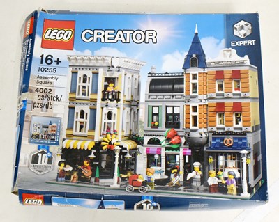 Lot 486 - LEGO Creator 'Assembly Square'