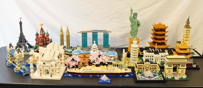 Lot 495 - Mixed collection of constructed brick sets