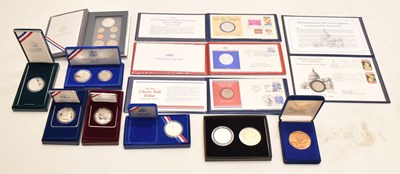 Lot 340 - Collection of USA presentation coins and medallions