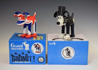 Lot 363 - Aardman - Wallace and Gromit - Two 'Gromit Unleashed' figures