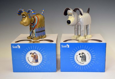 Lot 364 - Aardman - Wallace and Gromit - Two 'Gromit Unleashed' figures