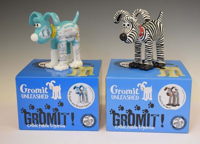Lot 366 - Aardman - Wallace and Gromit - Two 'Gromit Unleashed' figures