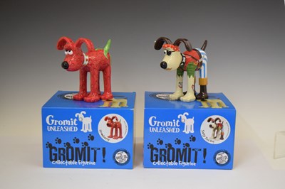 Lot 369 - Aardman - Wallace and Gromit - Two 'Gromit Unleashed' figures