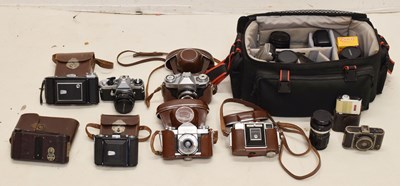 Lot 451 - Collection of cameras and accessories