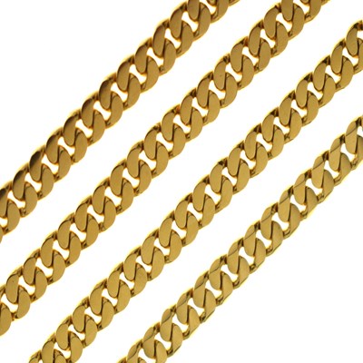 Lot 76 - Yellow metal flat curb link necklace