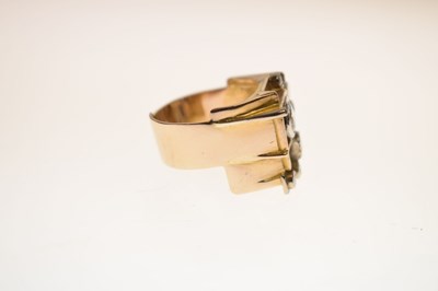 Lot 14 - Diamond 18ct gold 1970s handmade ring