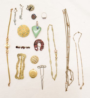 Lot 184 - Quantity of gilt metal costume jewellery, etc