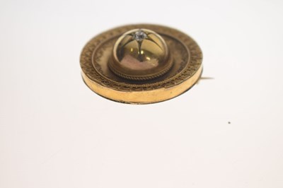Lot 47 - Victorian diamond unmarked yellow metal target brooch