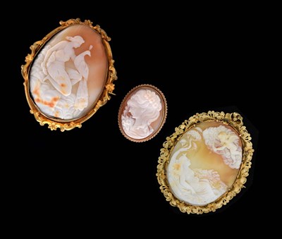 Lot 80 - Three shell cameo brooches