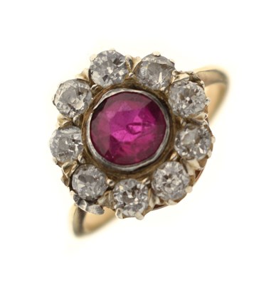Lot 17 - Early 20th century ruby and diamond 9ct gold cluster ring