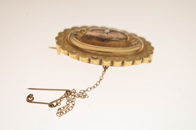 Lot 46 - Victorian diamond yellow metal oval target brooch