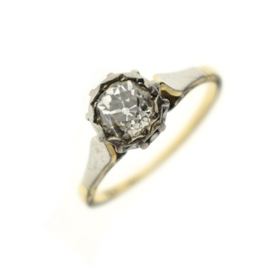 Lot 8 - Diamond single stone ring