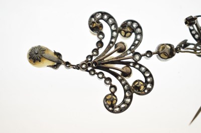 Lot Victorian diamond and pearl unmarked yellow metal and white metal pendant brooch