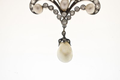 Lot Victorian diamond and pearl unmarked yellow metal and white metal pendant brooch