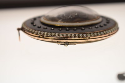 Lot Georgian enamelled mourning pendant brooch