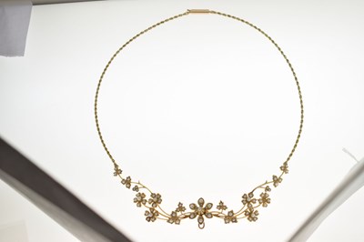 Lot Edwardian seed pearl flower head 15ct yellow gold necklace