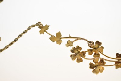 Lot Edwardian seed pearl flower head 15ct yellow gold necklace