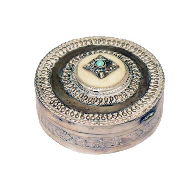 Lot 292 - Middle Eastern white metal circular trinket box