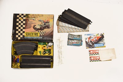 Lot 496 - Vintage Triang Scalextric slot car racing set