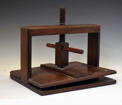Lot 669 - Early 20th century mahogany book press
