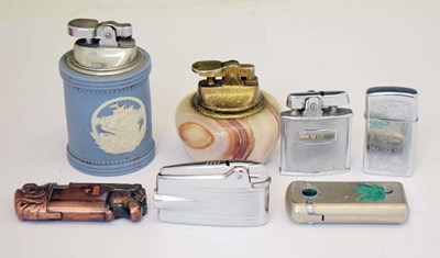 Lot 374 - Small collection of lighters