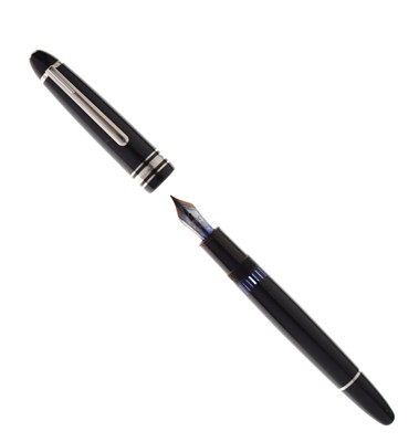 Lot 379 - Montblanc 146 Le Grand fountain pen in platinum-coated finish