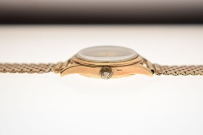 Lot Baume - 1950s 9ct gold cased bracelet watch