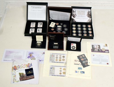 Lot 165 - Group of GB presentation coins, etc