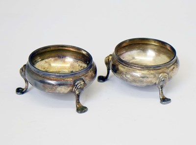 Lot 84 - Pair of Elizabeth II silver cauldron salts in the 18th century manner