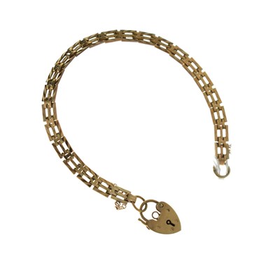 Lot 39 - 9ct gold gate link-style bracelet