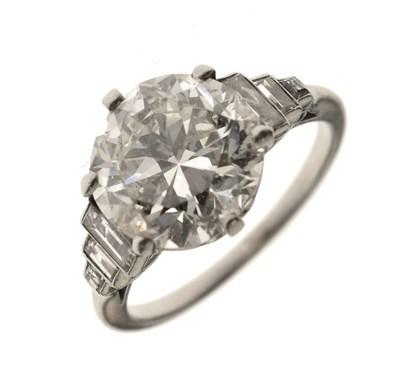 Lot Art Deco diamond unmarked platinum ring