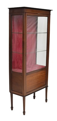 Lot 549 - Edwardian inlaid mahogany display cabinet or vitrine