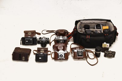 Lot 275 - Collection of cameras and accessories
