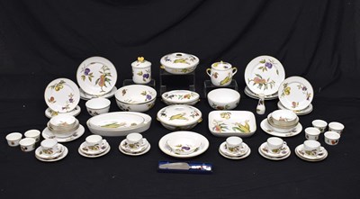 Lot 387 - Quantity of Royal Worcester 'Evesham' pattern part dinner service