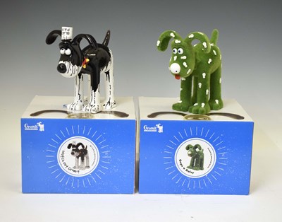Lot 192 - Aardman - Wallace and Gromit - Two 'Gromit Unleashed' figures