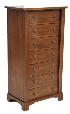 Lot 564 - 20th century mahogany 'Wellington' style pedestal chest