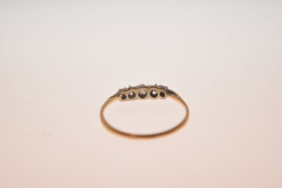 Lot 19 - Diamond five stone ring (a/f)
