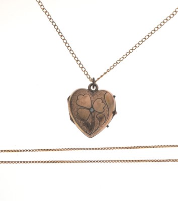 Lot 149 - 9ct gold box link chain (a/f) and a plated heart locket, etc