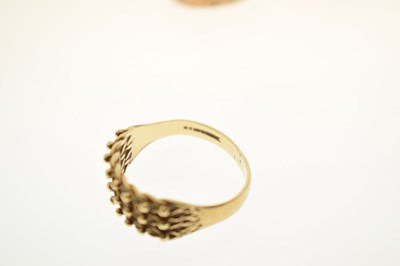 Lot 29 - Three 9ct gold rings (3)