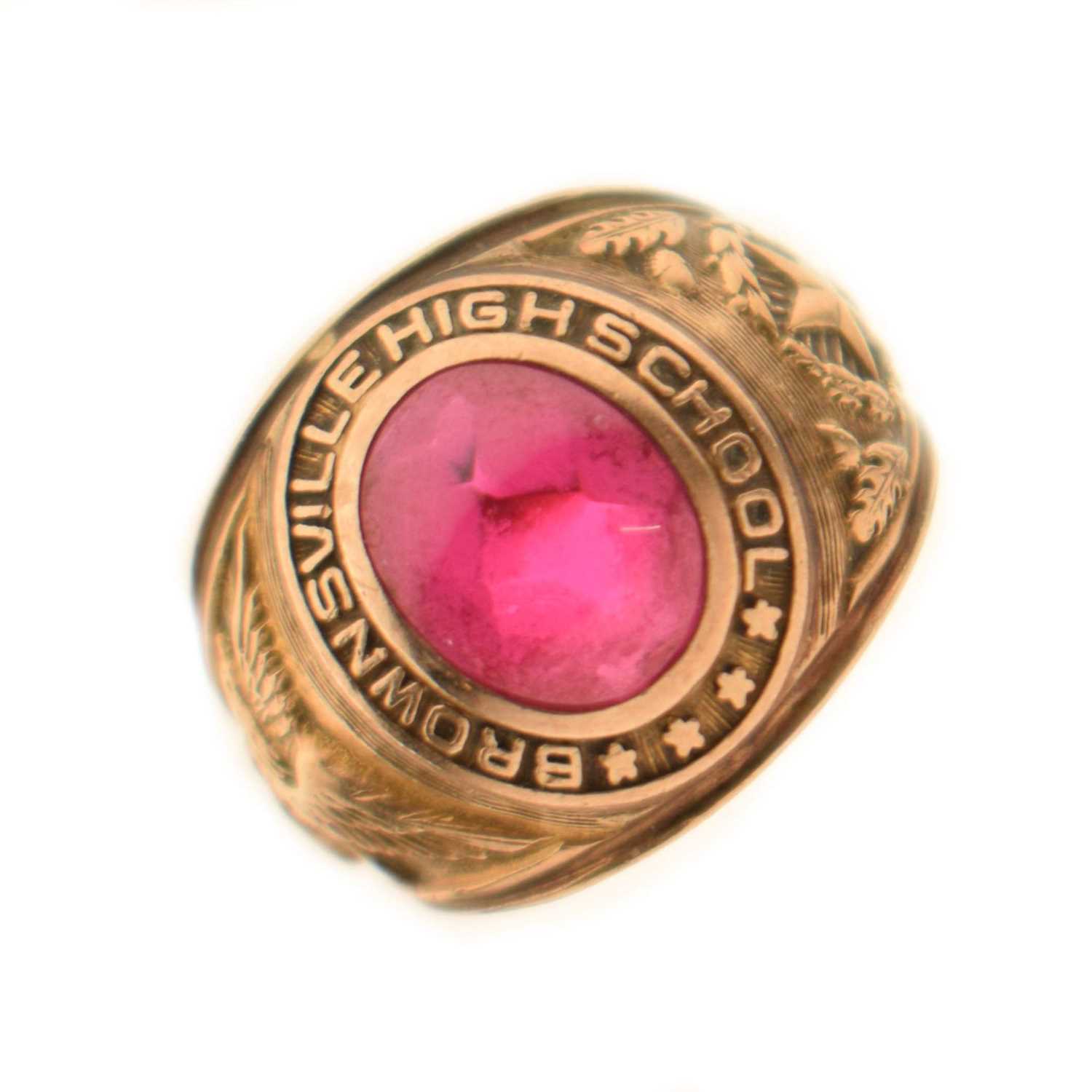 Lot 16 - American yellow metal college ring for Brownsville High School 1962
