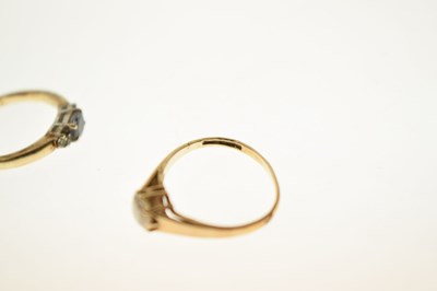Lot 23 - Four 9ct gold dress rings (a/f)