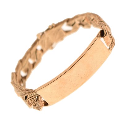 Lot 123 - 9ct gold heavy curb link identity bracelet