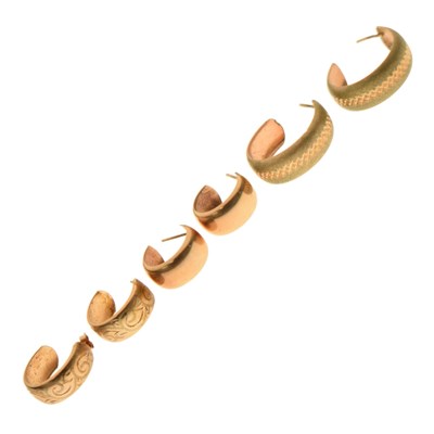 Lot 133 - Three pairs of 9ct gold hoop earrings