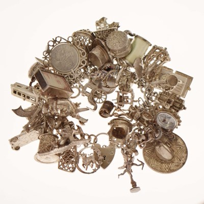 Lot 122 - Silver charm bracelet