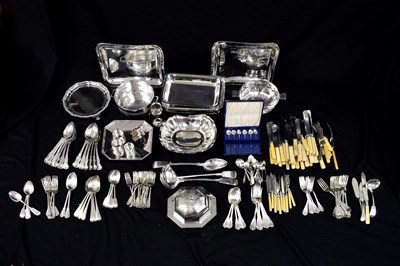 Lot 330 - Collection of silver plated items