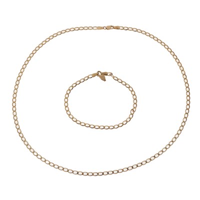 Lot 79 - 9ct gold curb link necklace and bracelet