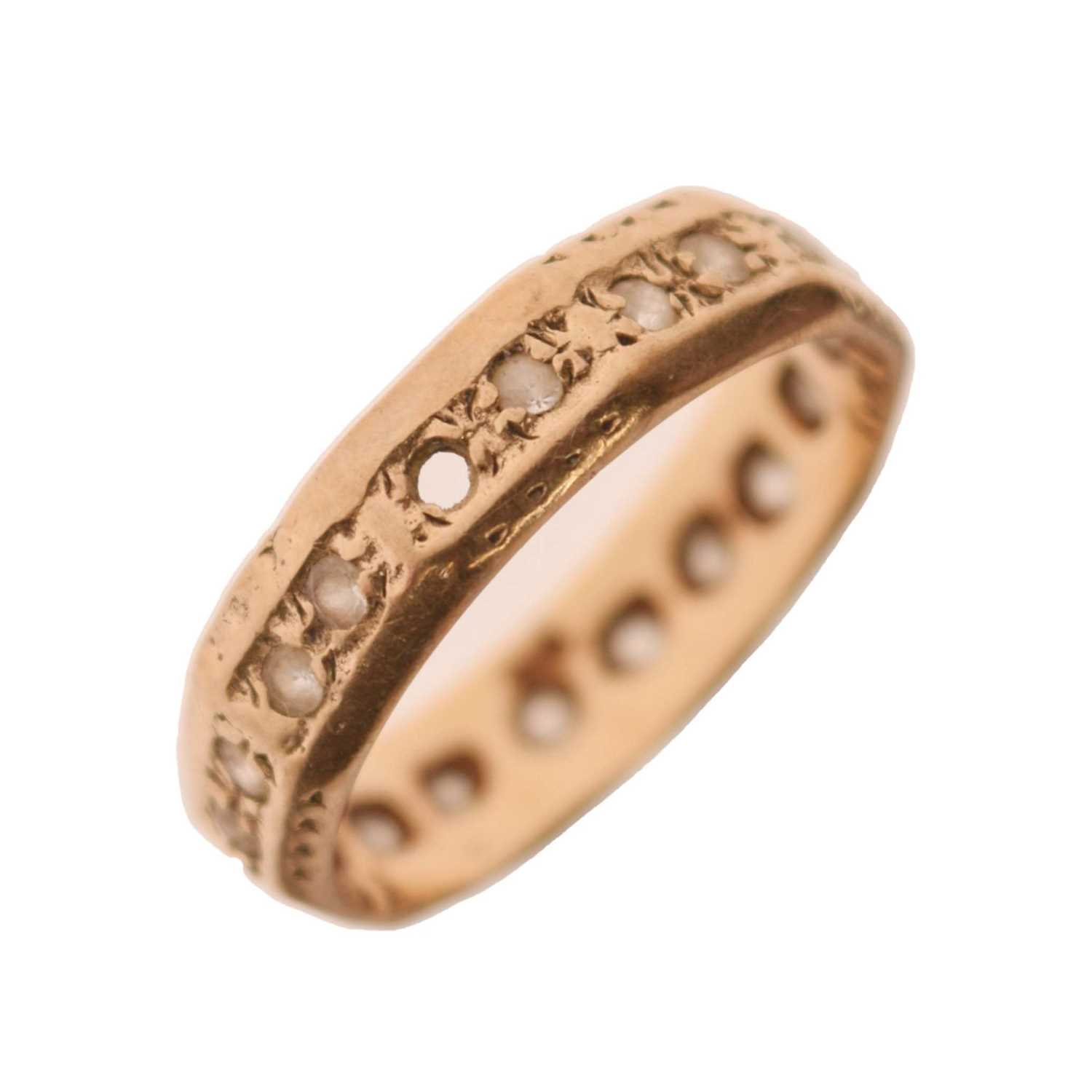 Lot 33 - Yellow metal eternity ring (a/f)