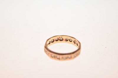 Lot 33 - Yellow metal eternity ring (a/f)