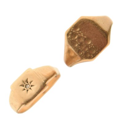 Lot 54 - Two 9ct gold signet rings